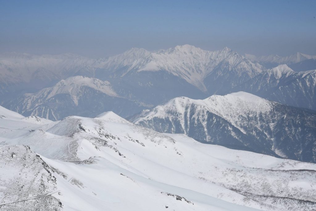 乗鞍岳山頂から穂高方面